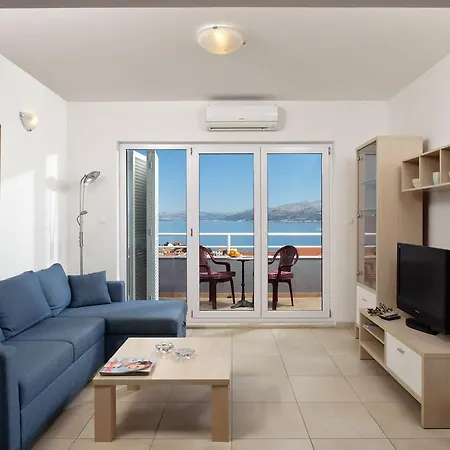 Adriatiko Apartmants פוסטיר