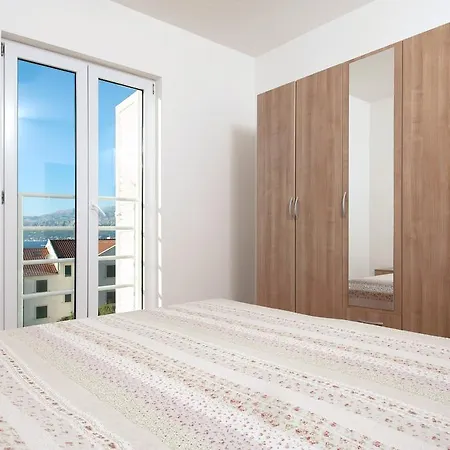 Adriatiko Apartmants פוסטיר
